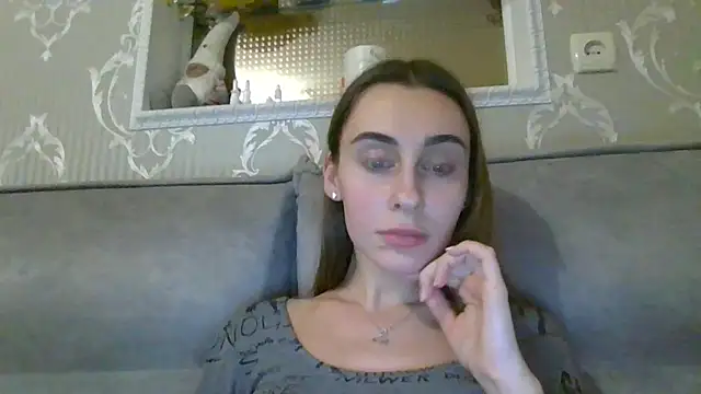 Barbie Giirls  online show from 4, 2, 2025