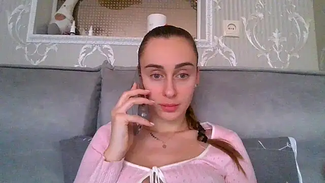 Barbie Giirls  online show from 8, 3, 2025