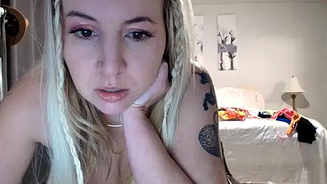 Snapshot of kaliii_jones chatting on 5, 2, 2026 kaliii jones online show from 5, 2, 2026