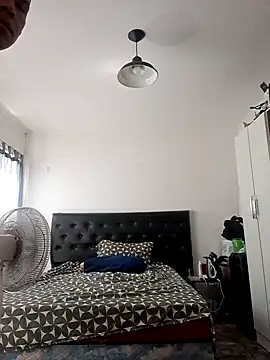 Snapshot of liamlara chatting on 21, 2, 2025 liamlara online show from 21, 2, 2025