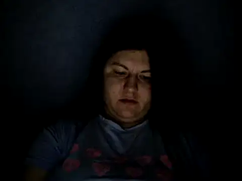 Snapshot of KiraSwee chatting on 12, 12, 2024 KiraSwee online show from 12, 12, 2024