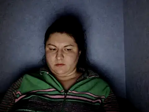 Snapshot of KiraSwee chatting on 15, 12, 2024 KiraSwee online show from 15, 12, 2024