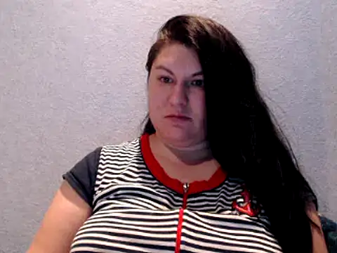 Snapshot of KiraSwee chatting on 20, 12, 2024 KiraSwee online show from 20, 12, 2024