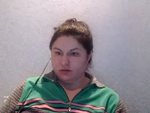 Snapshot of KiraSwee chatting on 24, 1, 2025 KiraSwee online show from 24, 1, 2025