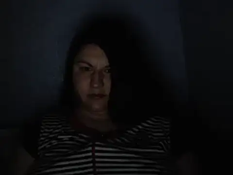 Snapshot of KiraSwee chatting on 28, 1, 2025 KiraSwee online show from 28, 1, 2025