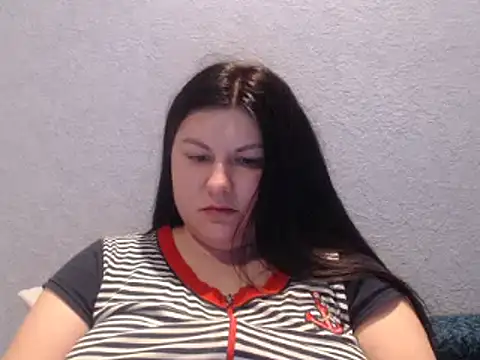 Snapshot of KiraSwee chatting on 21, 2, 2025 KiraSwee online show from 21, 2, 2025