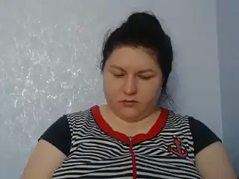 Snapshot of KiraSwee chatting on 22, 2, 2025 KiraSwee online show from 22, 2, 2025