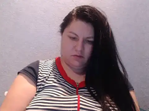 Snapshot of KiraSwee chatting on 23, 2, 2025 KiraSwee online show from 23, 2, 2025