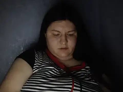 Snapshot of KiraSwee chatting on 25, 2, 2025 KiraSwee online show from 25, 2, 2025