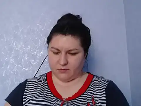 Snapshot of KiraSwee chatting on 6, 3, 2025 KiraSwee online show from 6, 3, 2025