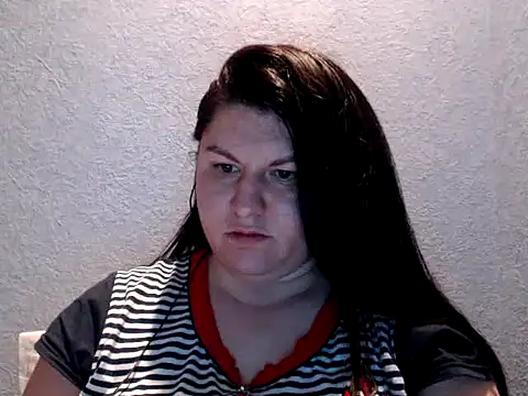 Snapshot of KiraSwee chatting on 11, 3, 2025 KiraSwee online show from 11, 3, 2025