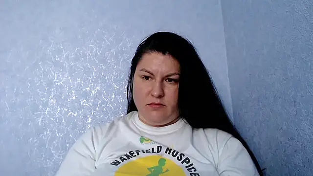 Snapshot of KiraSwee chatting on 11, 9, 2025 KiraSwee online show from 11, 9, 2025