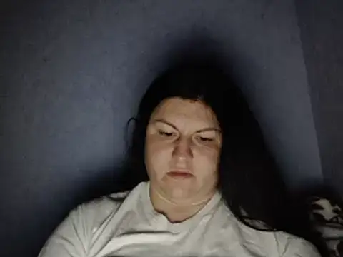 Snapshot of KiraSwee chatting on 29, 9, 2025 KiraSwee online show from 29, 9, 2025