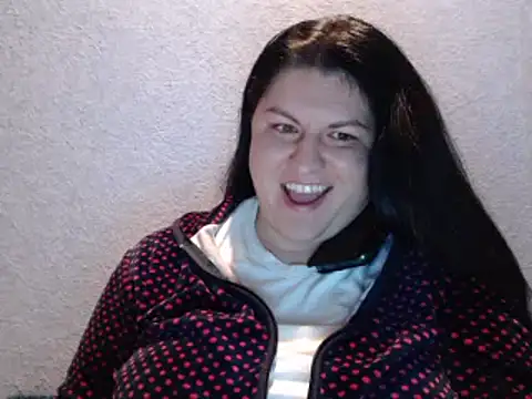 Snapshot of KiraSwee chatting on 18, 10, 2025 KiraSwee online show from 18, 10, 2025