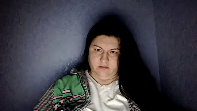 Snapshot of KiraSwee chatting on 22, 10, 2025 KiraSwee online show from 22, 10, 2025