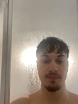 Snapshot of NaplesGuy04 chatting on 13, 2, 2025 NaplesGuy04 online show from 13, 2, 2025