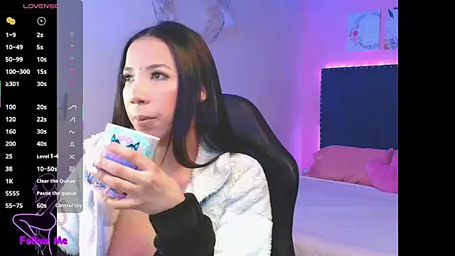 SallyWhitee online show from 21, 9, 2025