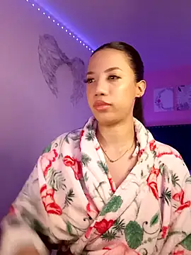 SallyWhitee online show from 23, 5, 2026