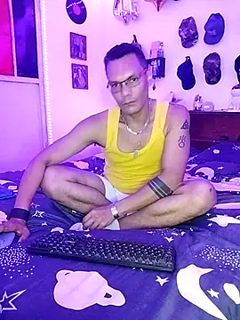 XhaseFoX online show from 5, 3, 2025