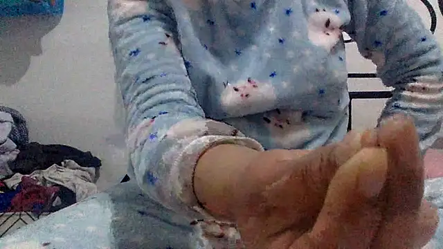 sharonlopez9611 online show from 14, 2, 2026