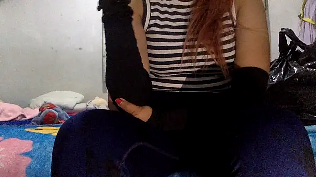sharonlopez9611 online show from 17, 6, 2026