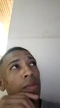 Snapshot of Mineirinho043 chatting on 5, 2, 2025 Mineirinho043 online show from 5, 2, 2025