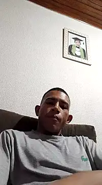 Snapshot of Mineirinho043 chatting on 9, 2, 2025 Mineirinho043 online show from 9, 2, 2025