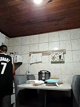 Snapshot of Mineirinho043 chatting on 6, 3, 2025 Mineirinho043 online show from 6, 3, 2025