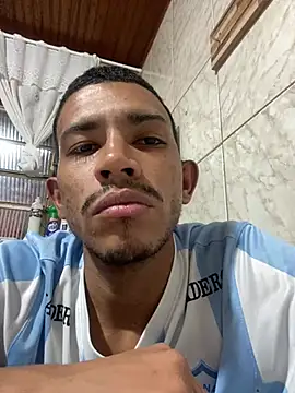 Snapshot of Mineirinho043 chatting on 10, 3, 2025 Mineirinho043 online show from 10, 3, 2025