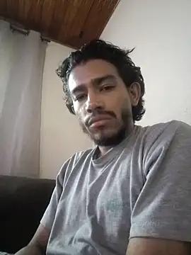 Snapshot of Mineirinho043 chatting on 18, 10, 2025 Mineirinho043 online show from 18, 10, 2025