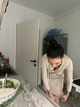 Snapshot of Celine_Roxelle chatting on 19, 9, 2025 Celine Roxelle online show from 19, 9, 2025