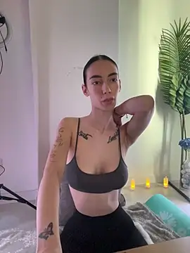 Celine Roxelle online show from 13, 11, 2025