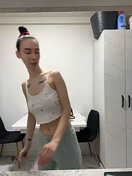 Celine Roxelle online show from 1, 5, 2026
