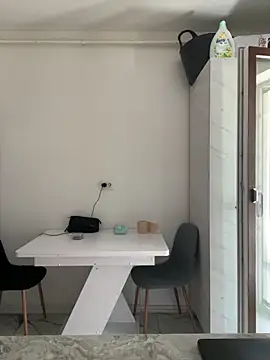 Celine Roxelle online show from 11, 5, 2026
