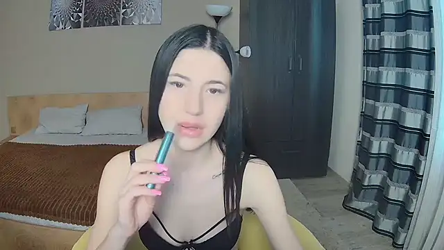 Snapshot of MalibuGirl_ chatting on 2, 3, 2025 MalibuGirl online show from 2, 3, 2025