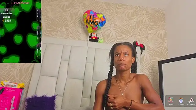 dafnnelewis online show from 12, 5, 2026