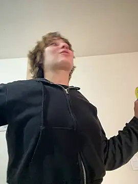 Snapshot of Maggie_Geller chatting on 7, 3, 2026 Maggie Geller online show from 7, 3, 2026