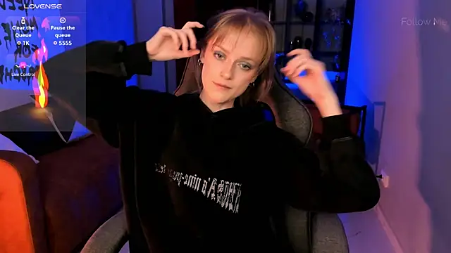 KiraMontoya online show from 16, 12, 2025