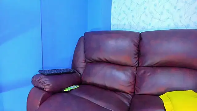 Snapshot of Gadiel_Sex chatting on 27, 2, 2025 Gadiel Sex online show from 27, 2, 2025