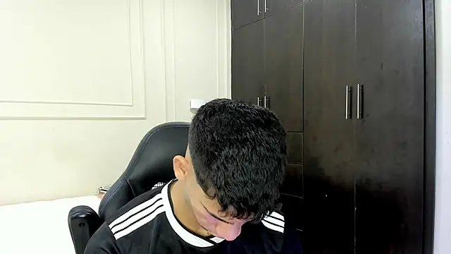 ANDRES STUD online show from 7, 5, 2026