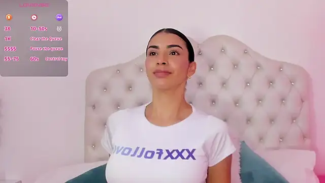 Snapshot of FelicityAdams chatting on 7, 3, 2025 FelicityAdams online show from 7, 3, 2025