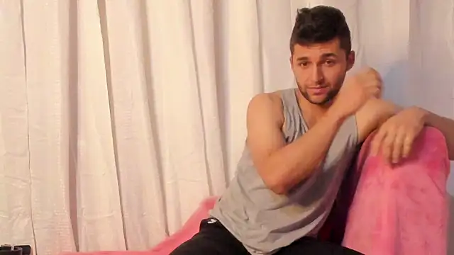 Snapshot of _Sain_ chatting on 27, 2, 2025 Sain online show from 27, 2, 2025