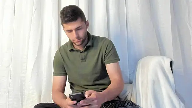 Snapshot of _Sain_ chatting on 28, 2, 2025 Sain online show from 28, 2, 2025