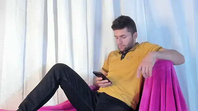 Snapshot of _Sain_ chatting on 3, 3, 2025 Sain online show from 3, 3, 2025