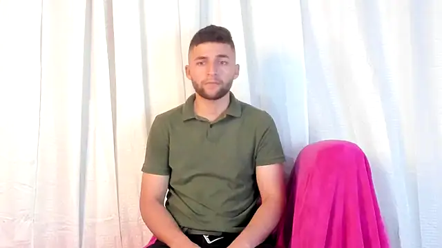 Snapshot of _Sain_ chatting on 5, 3, 2025 Sain online show from 5, 3, 2025