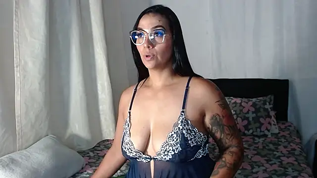 Daphne Gabor online show from 11, 3, 2025