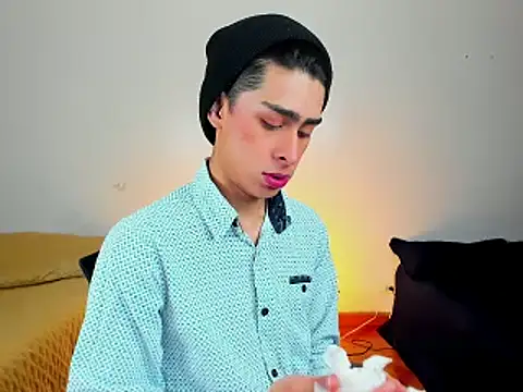 Snapshot of steve__gray chatting on 5, 2, 2025 steve gray online show from 5, 2, 2025