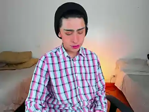 Snapshot of steve__gray chatting on 18, 2, 2025 steve gray online show from 18, 2, 2025