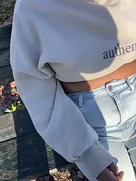 Snapshot of shakybabyx chatting on 17, 3, 2025 shakybabyx online show from 17, 3, 2025