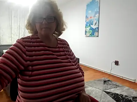 NoraJohnson6 online show from 2, 10, 2025